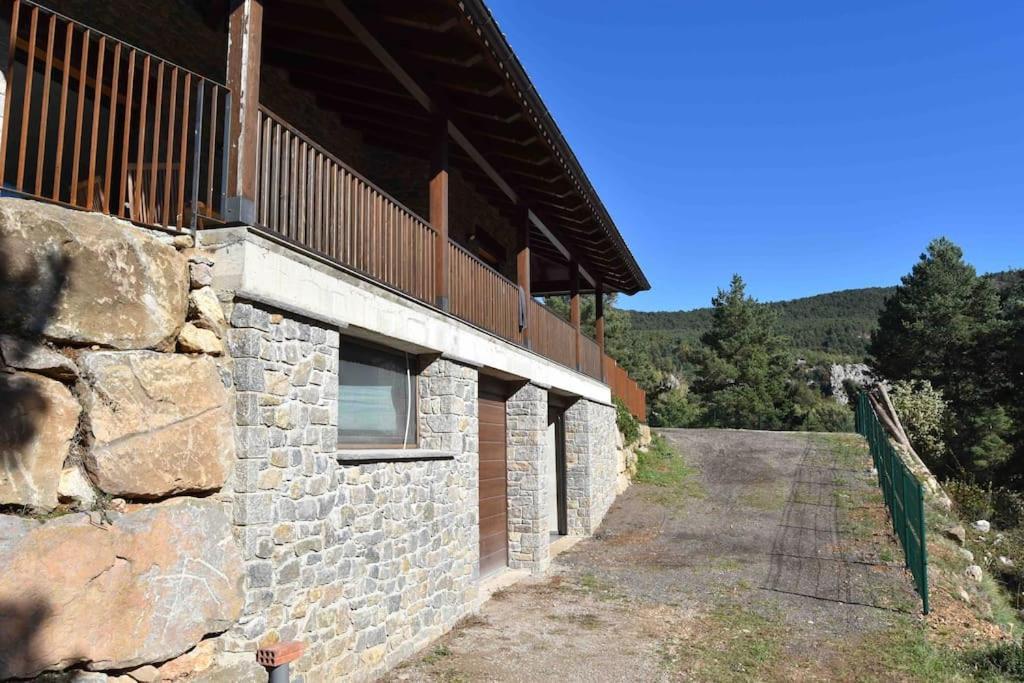 הוילה Castellar del Riu Cal Manubens מראה חיצוני תמונה