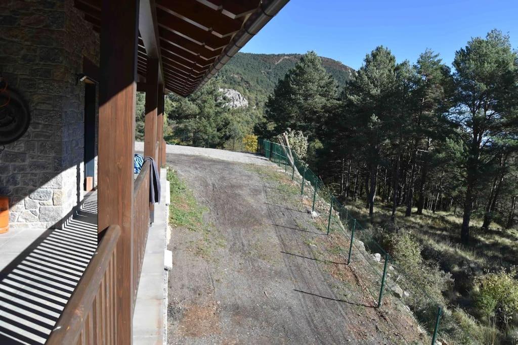 הוילה Castellar del Riu Cal Manubens מראה חיצוני תמונה
